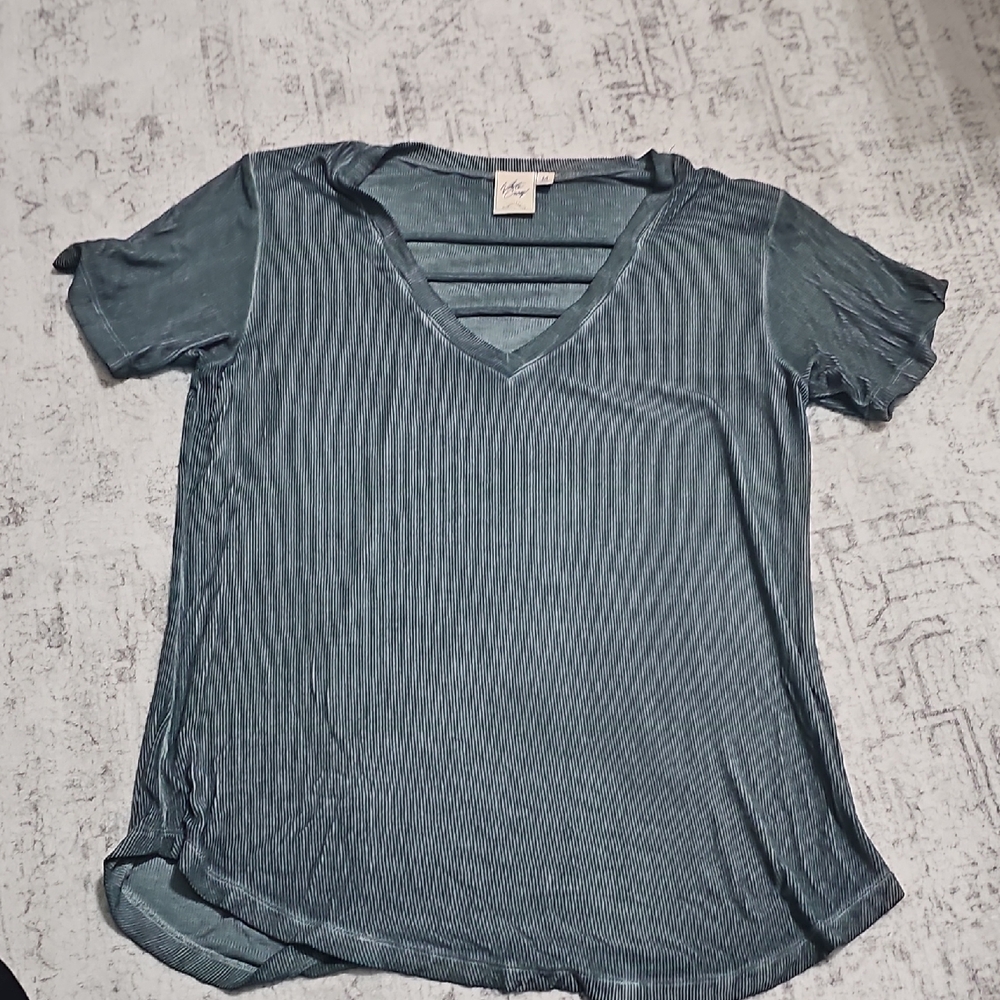 White Crow Teal Short Sleeve V-Neck Tee